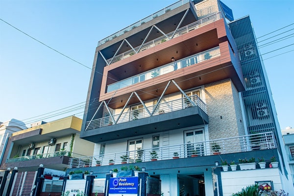 Hotel near Artemis Hospital