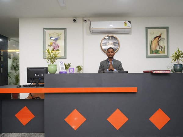 Gurgaon Hotels - Posh Garden Inn, Gurgaon