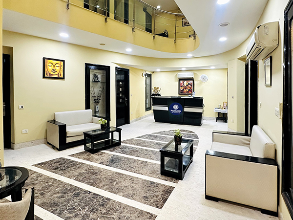 Hotel in Gurgaon - Posh Galleria, Gurgaon
