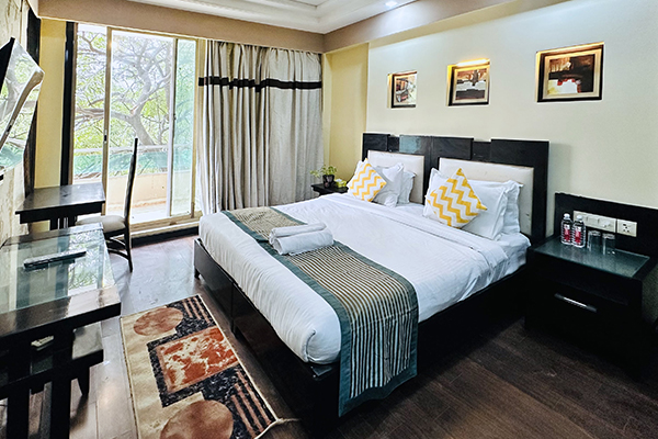 Best Accommodation in Gurgaon - Suite Room